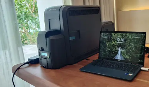 Entrust Artista CR805 Retransfer Card Printer